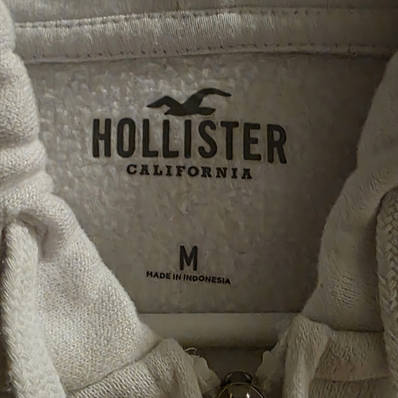 Hollister White Zip-Up Cropped Hoodie - Picture 2 of 2